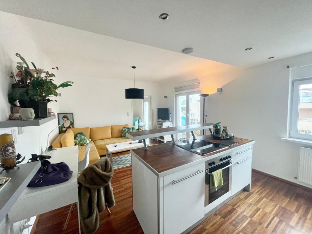 Cosy Flat With Huge Terrasse! Long Or Shortterm Apartment เวียนนา ภายนอก รูปภาพ