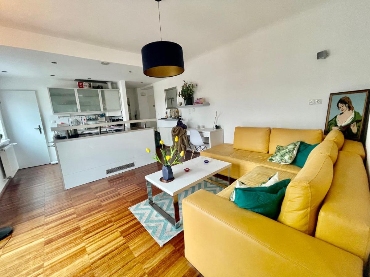 Cosy Flat With Huge Terrasse! Long Or Shortterm Apartment เวียนนา ภายนอก รูปภาพ